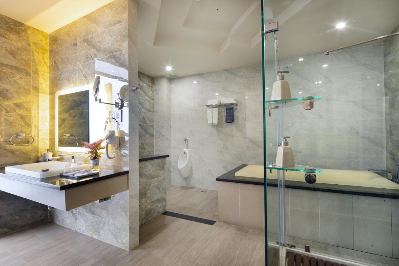 Lara Hotel Long Xuyên Dış mekan fotoğraf